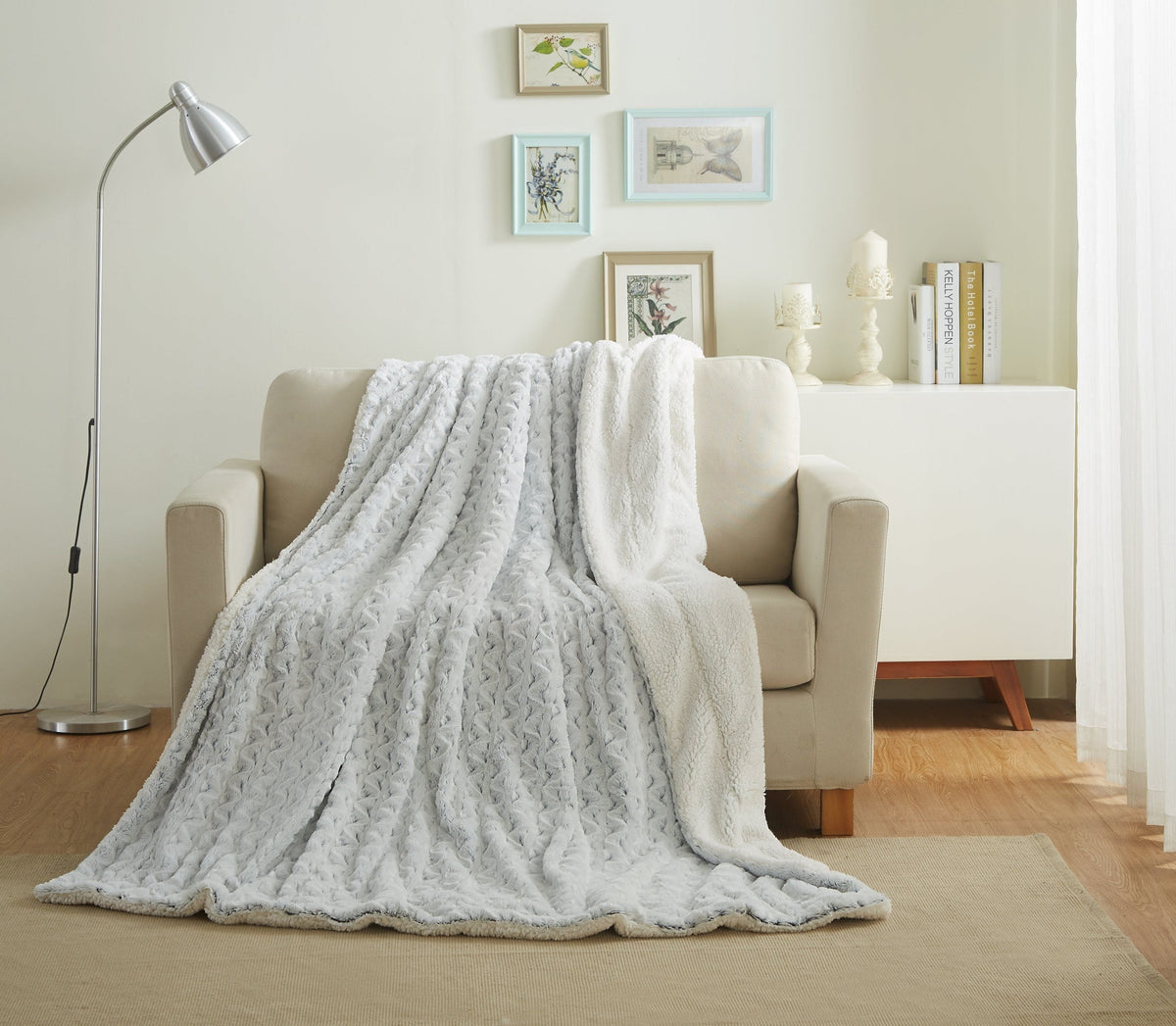 Faux Fur Snowy Owl Throw Blanket in Bluish Gray and Ivory White