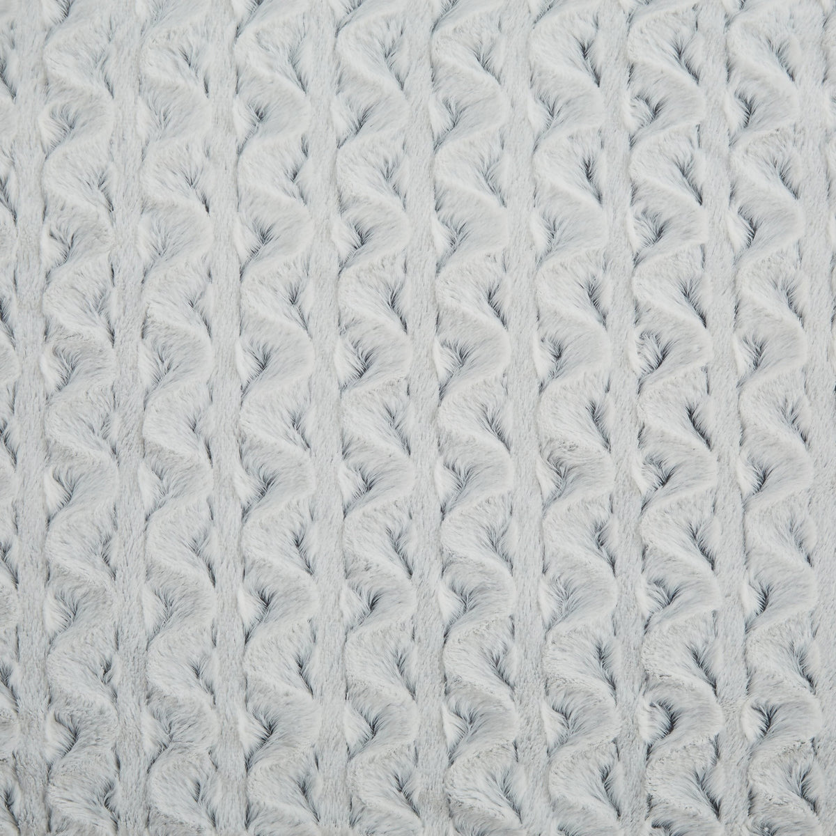Snowy Owl Ombre Faux Fur and Sherpa Throw Blanket – view 3