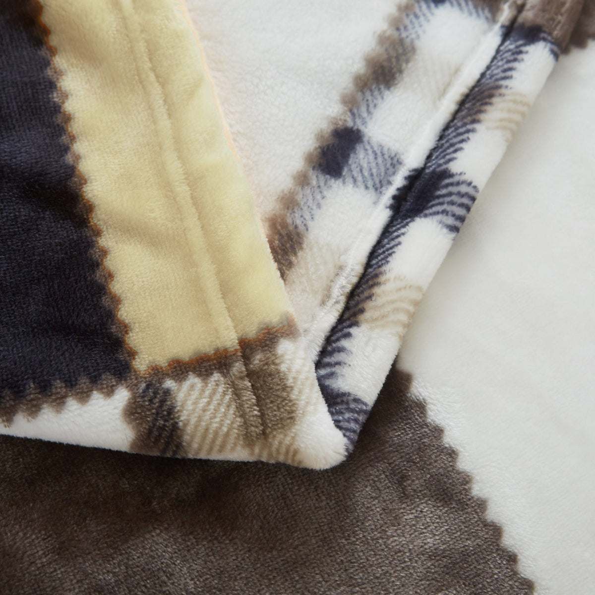 Buttermilk Fall Farmhouse Plaid Patchwork Fleece Throw Blanket – view 7