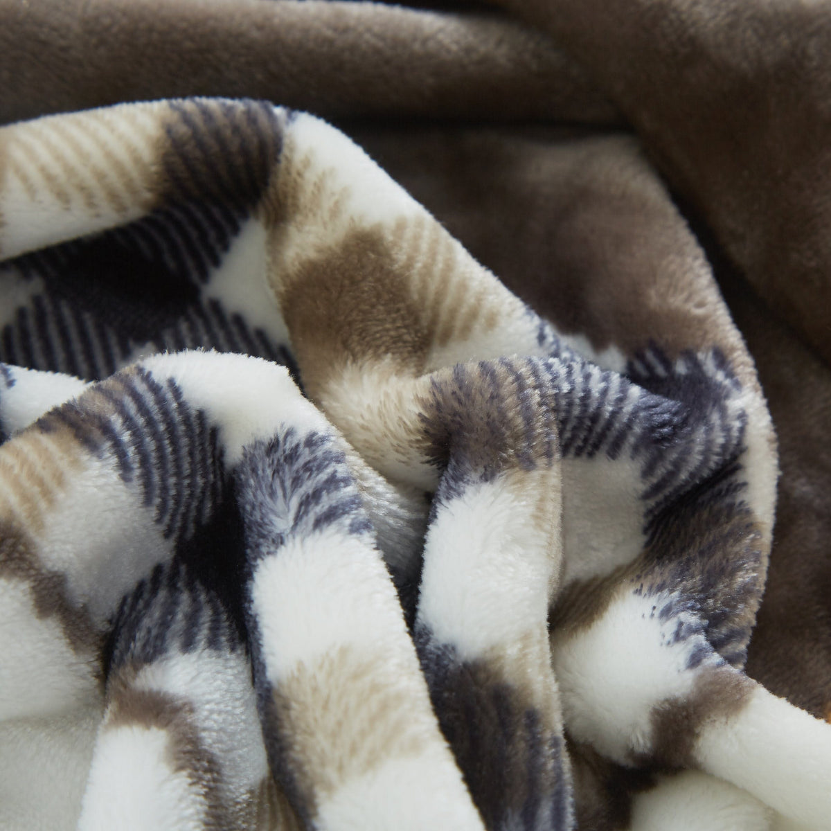 Buttermilk Fall Farmhouse Plaid Patchwork Fleece Throw Blanket – view 9