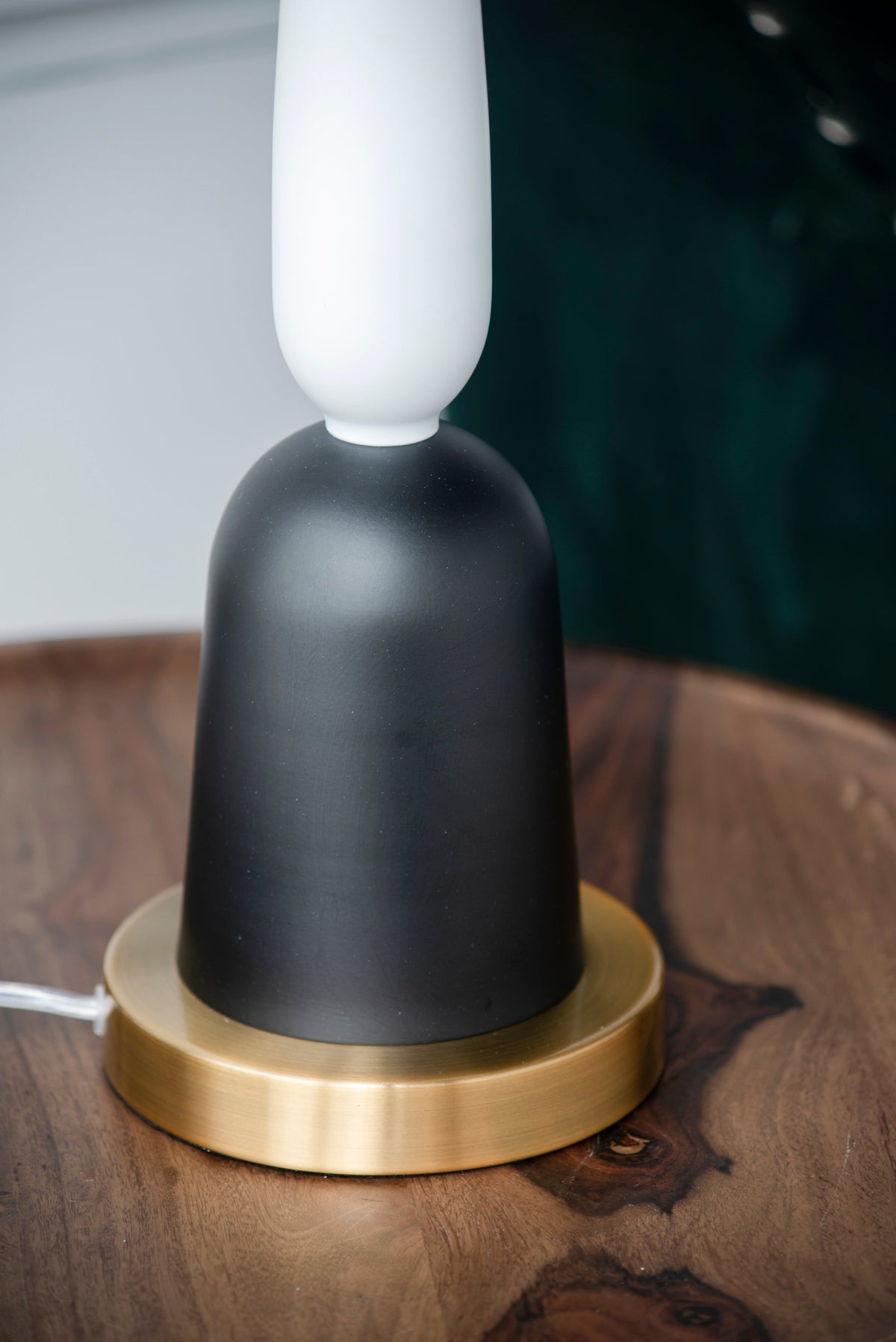 Teardrop Silhouette Table Lamp with Black and Gold Iron Base – view 14