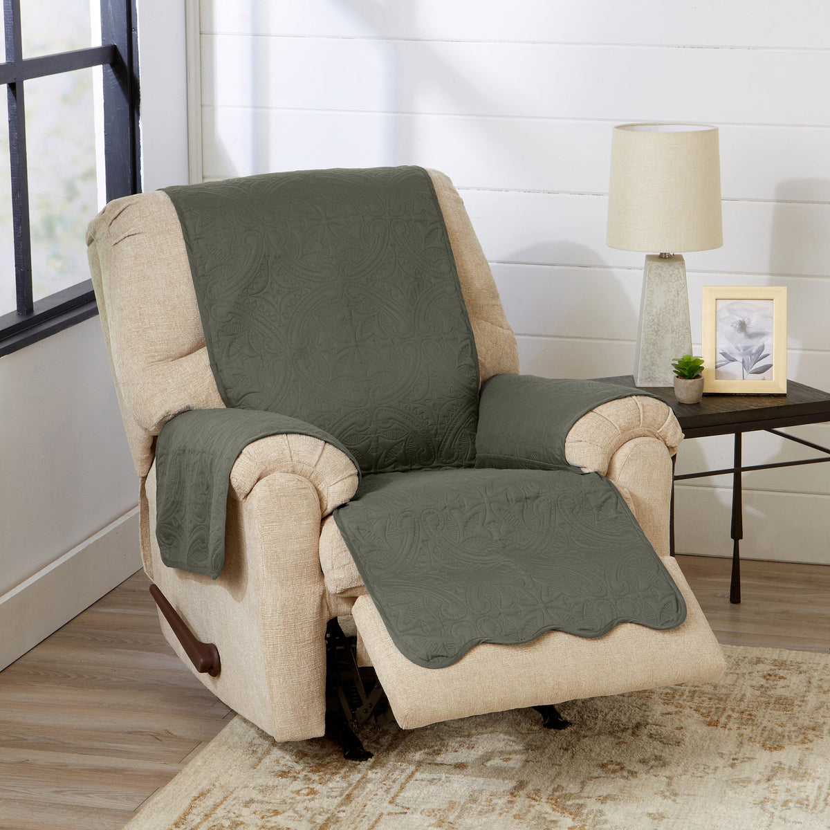 Medallion Stitch Furniture Protector – Elenor Collection Sofa Cover – view 79