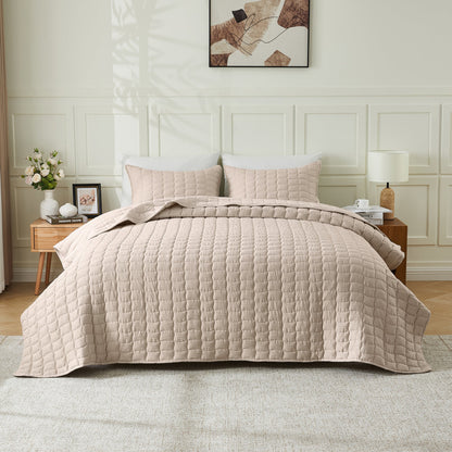Gauze-Like Wave Stitch Quilt Set with Shams in White or Bone – view 7