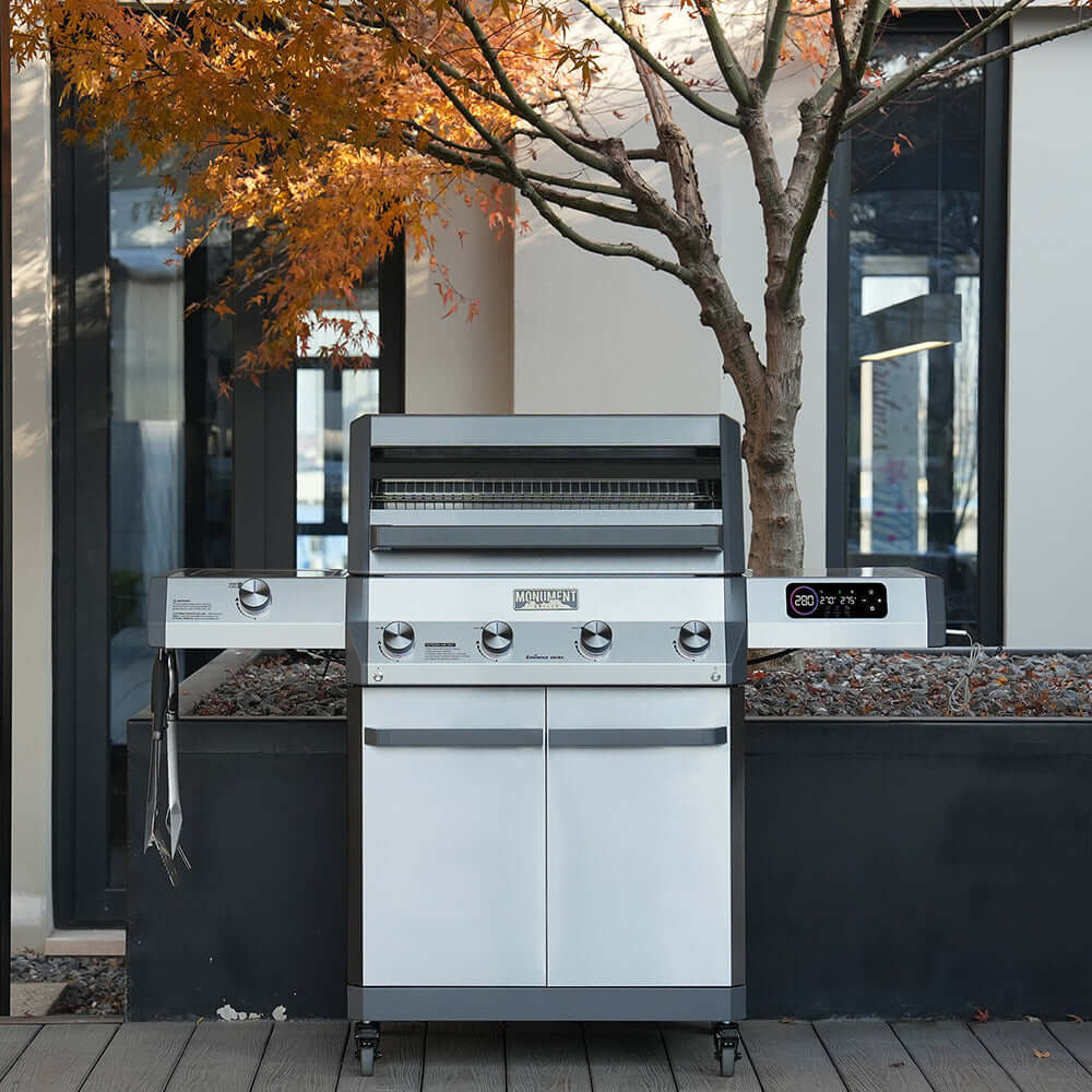 Monument Eminence 405 Smart Stainless Gas Grill with ClearView Lid – view 2