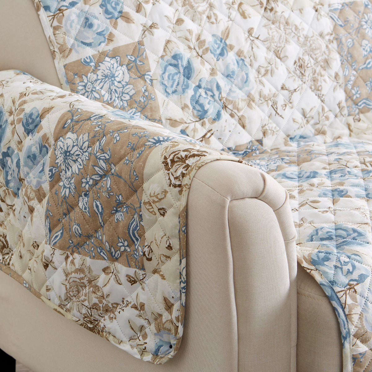 Reversible Floral Patchwork Furniture Protector – Maribel Collection – view 42