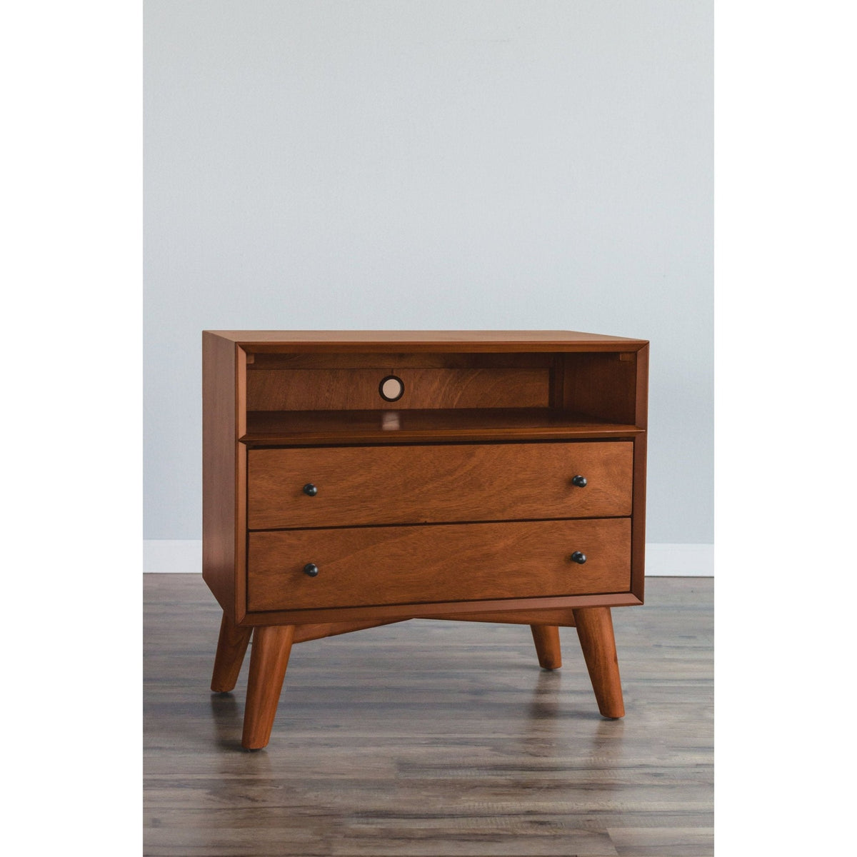 Flynn Large 3-Drawer Nightstand in Chestnut Mahogany – view 3