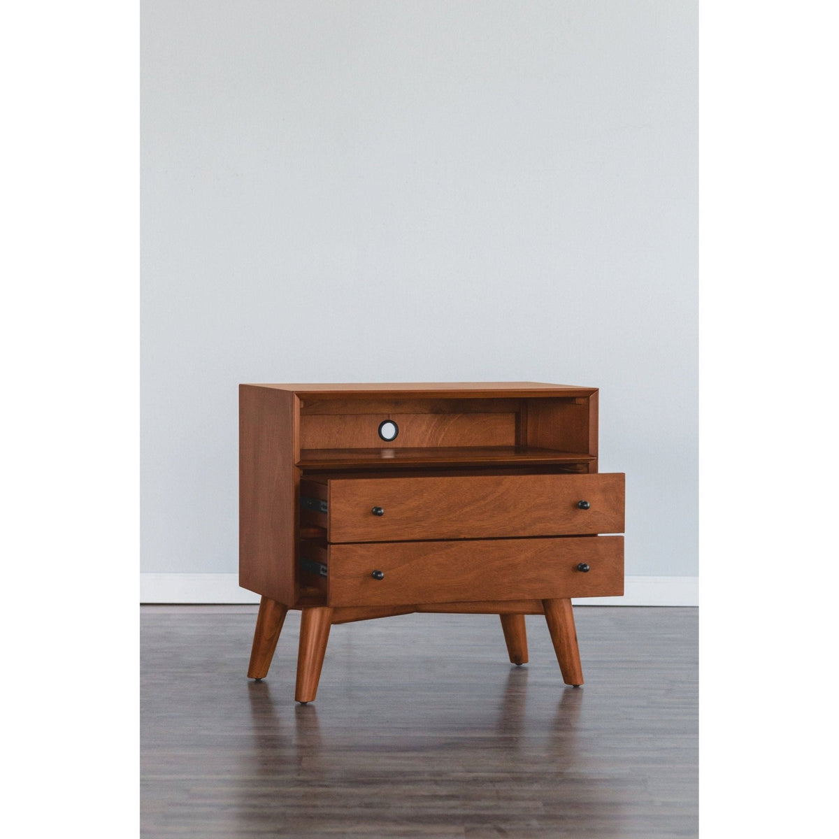 Flynn Large 3-Drawer Nightstand in Chestnut Mahogany – view 6