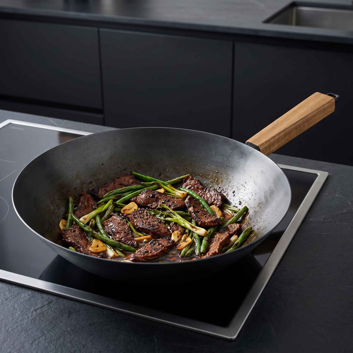 12-Inch Pre-Seasoned Carbon Steel Flat-Bottom Wok with Wood Handle – view 2