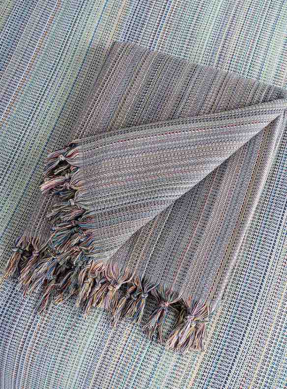 Ala Handwoven Turkish Cotton King Size Blanket – view 9