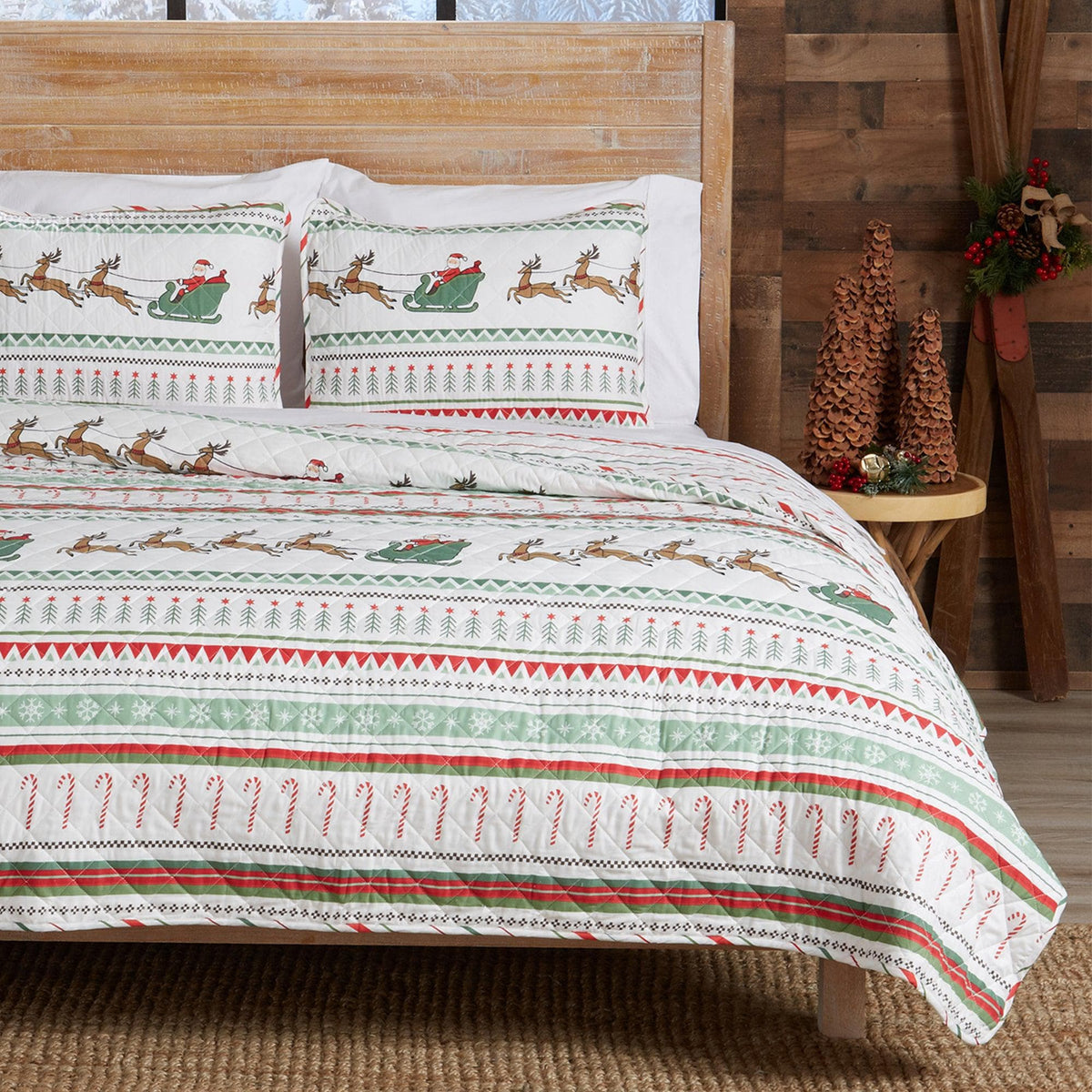 Microfiber Quilt with Cotton-Blend Fill, Festive Collection