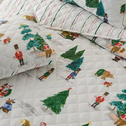 Watercolor Santa and Friends Christmas Quilt Set – Mittens Collection – view 4