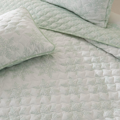 Large Blue Snowflake Winter Quilt Set – Noemi Collection – view 2
