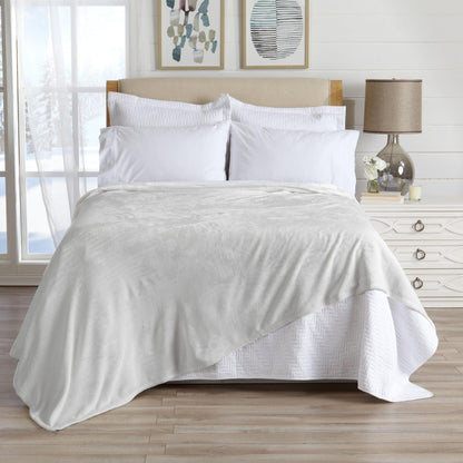 Avianna Collection Velvet Plush Bed Blanket in Twin to King and Throw – view 25