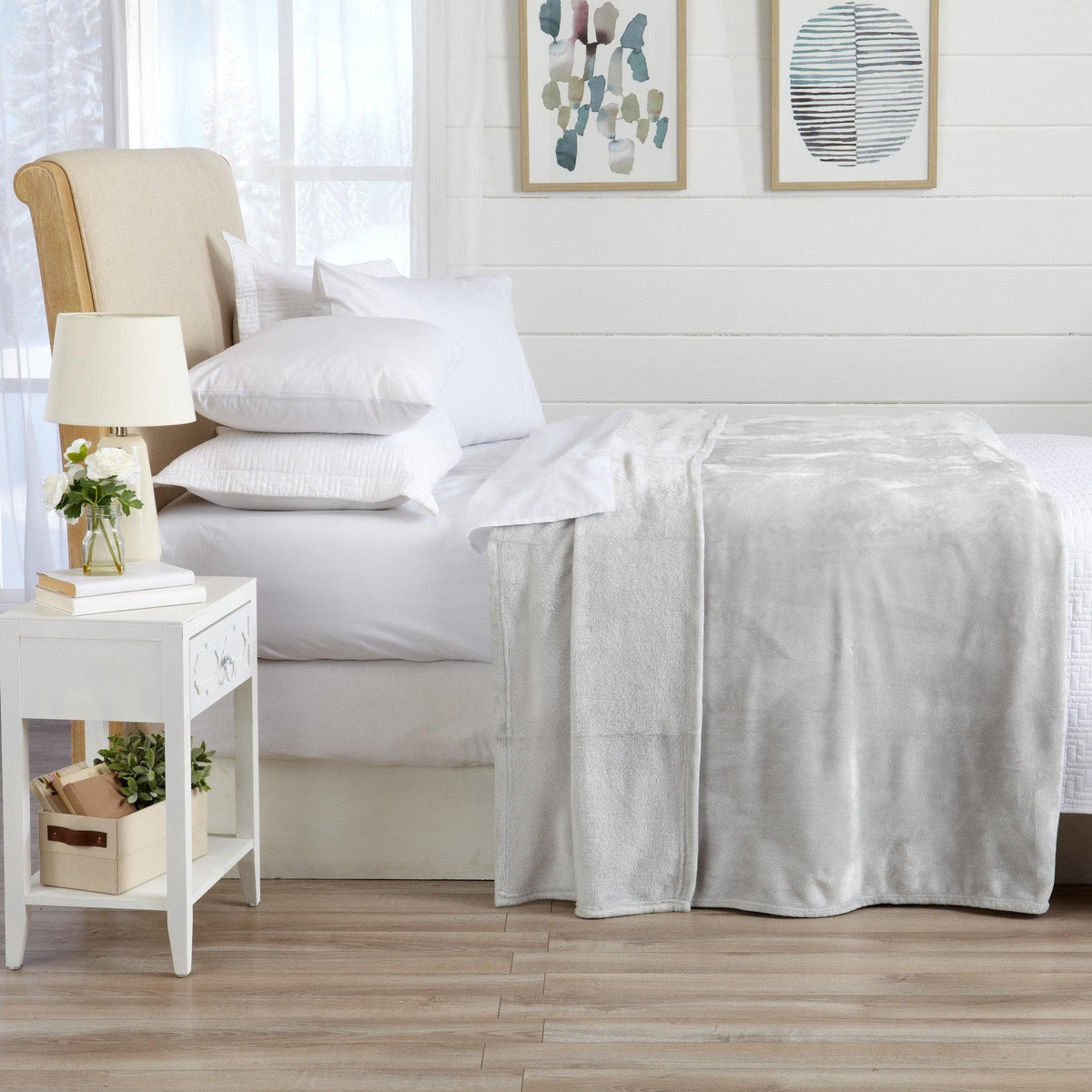 Avianna Collection Velvet Plush Bed Blanket in Twin to King and Throw – view 27