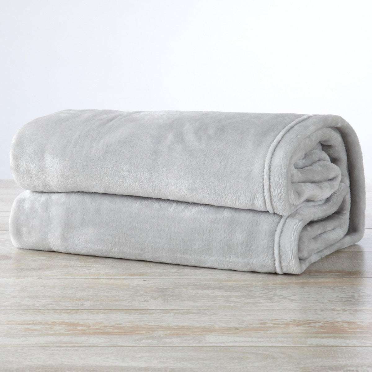 Avianna Collection Velvet Plush Bed Blanket in Twin to King and Throw – view 30