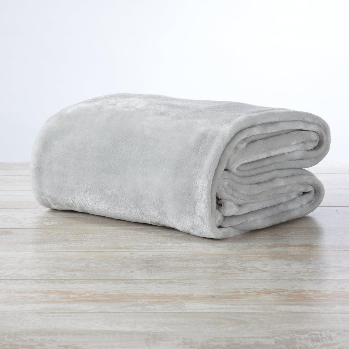 Avianna Collection Velvet Plush Bed Blanket in Twin to King and Throw – view 29