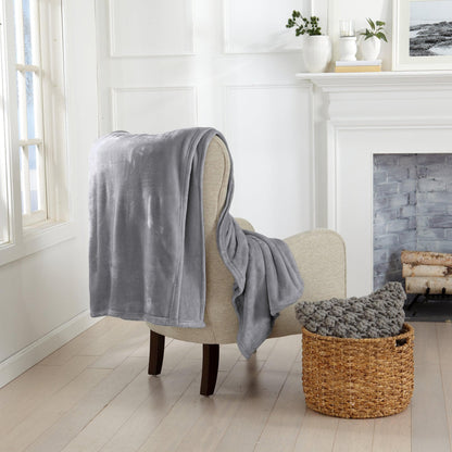 Avianna Collection Velvet Plush Bed Blanket in Twin to King and Throw – view 14