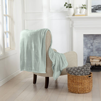 Avianna Collection Velvet Plush Bed Blanket in Twin to King and Throw – view 50