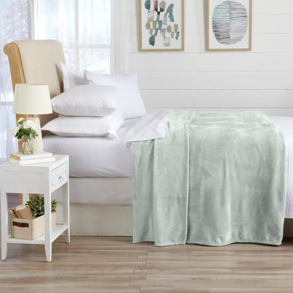 Avianna Collection Velvet Plush Bed Blanket in Twin to King and Throw – view 51