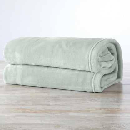 Avianna Collection Velvet Plush Bed Blanket in Twin to King and Throw – view 53
