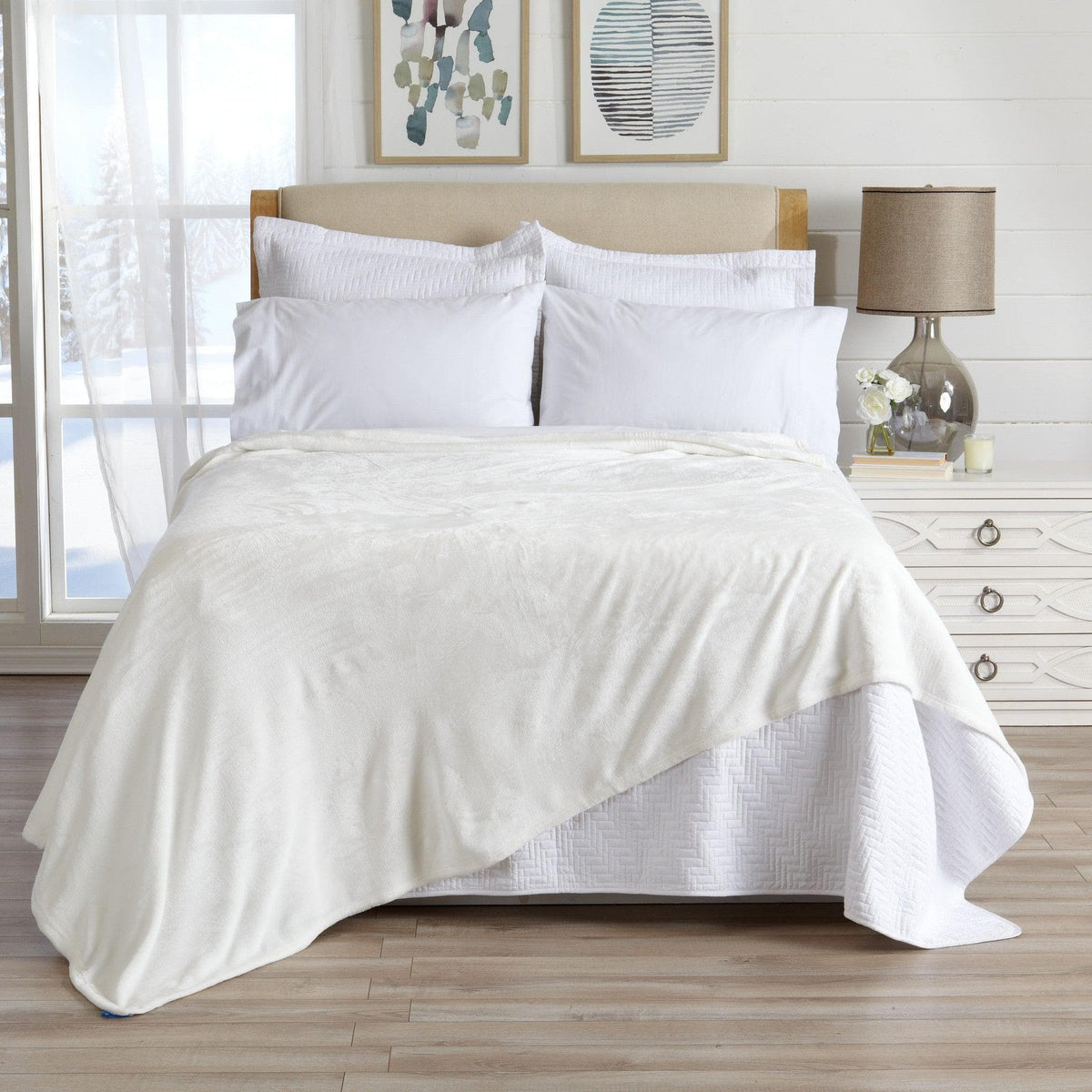 Avianna Collection Velvet Plush Bed Blanket in Twin to King and Throw – view 37