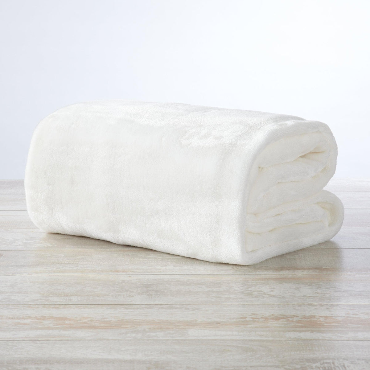 Avianna Collection Velvet Plush Bed Blanket in Twin to King and Throw – view 42