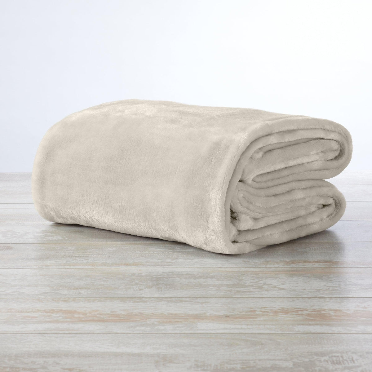 Avianna Collection Velvet Plush Bed Blanket in Twin to King and Throw – view 24