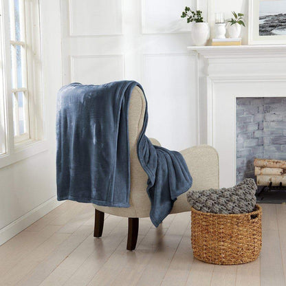 Avianna Collection Velvet Plush Bed Blanket in Twin to King and Throw – view 8
