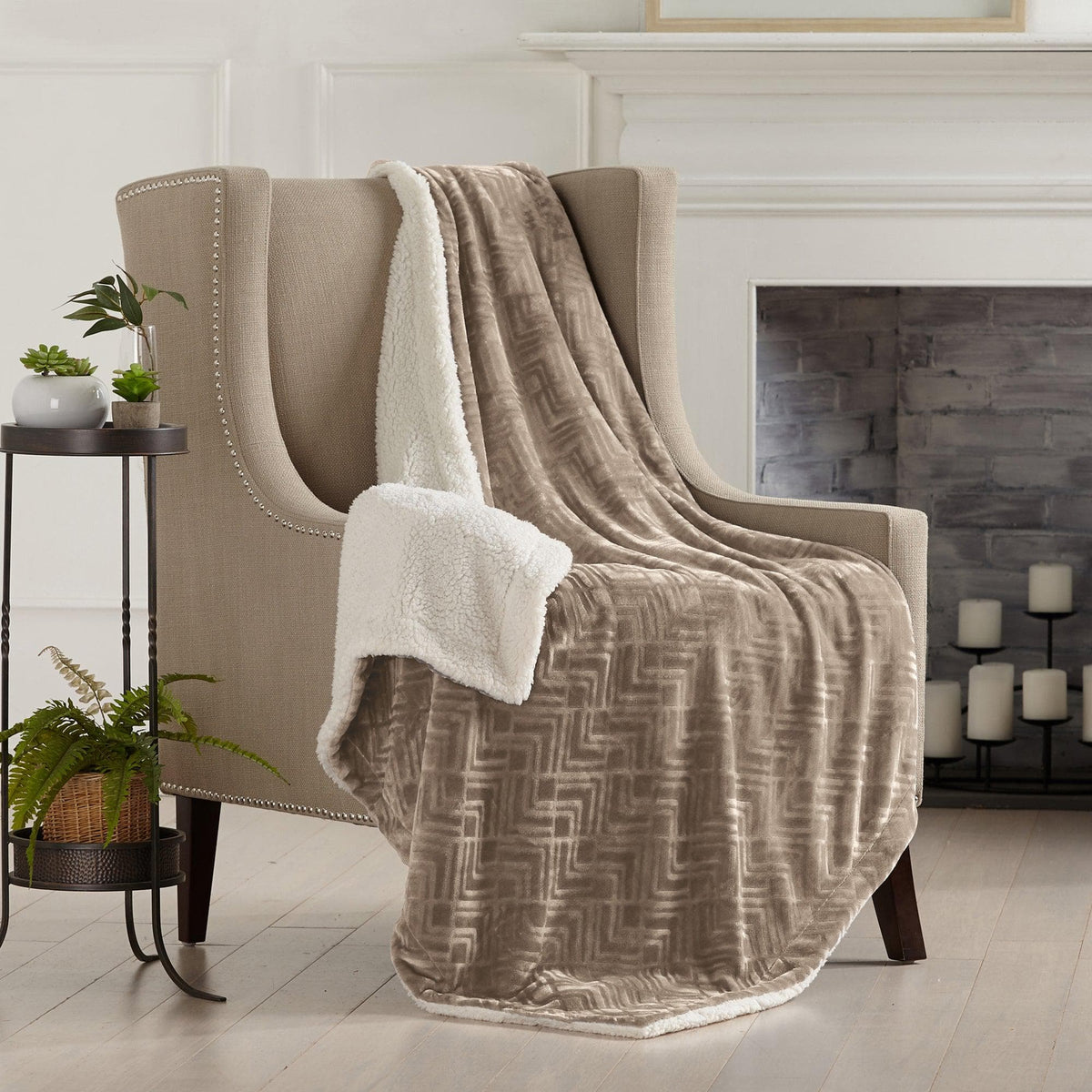 Cielo Collection Reversible Velvet Plush Sherpa Luxury Bed Blanket – view 34