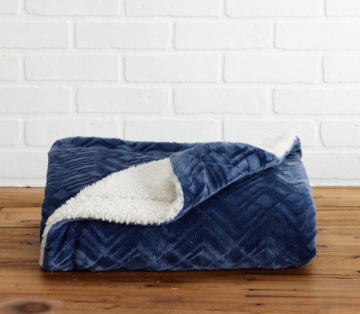 Cielo Collection Reversible Velvet Plush Sherpa Luxury Bed Blanket – view 63