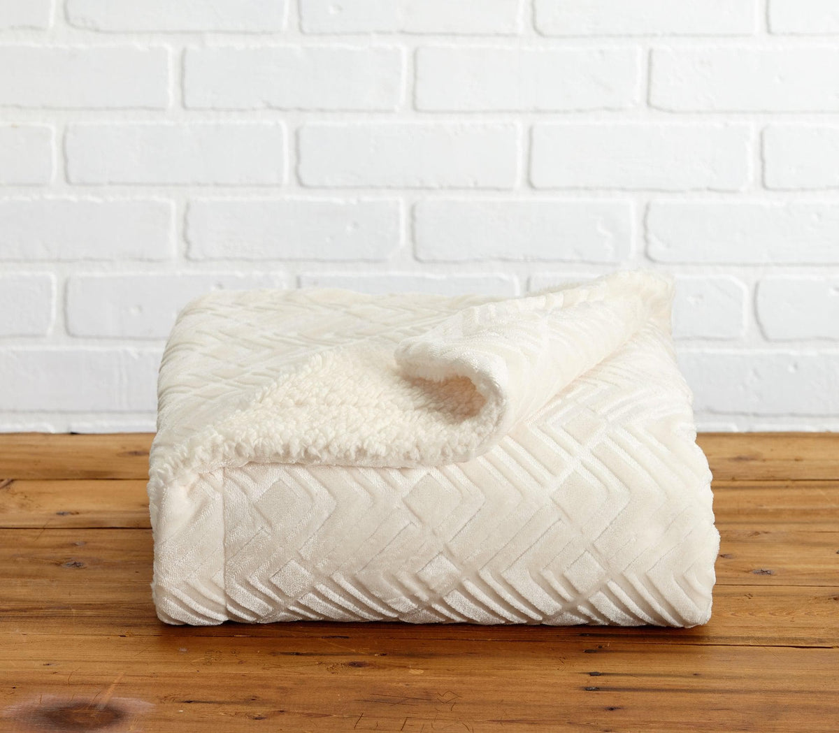 Cielo Collection Reversible Velvet Plush Sherpa Luxury Bed Blanket – view 18