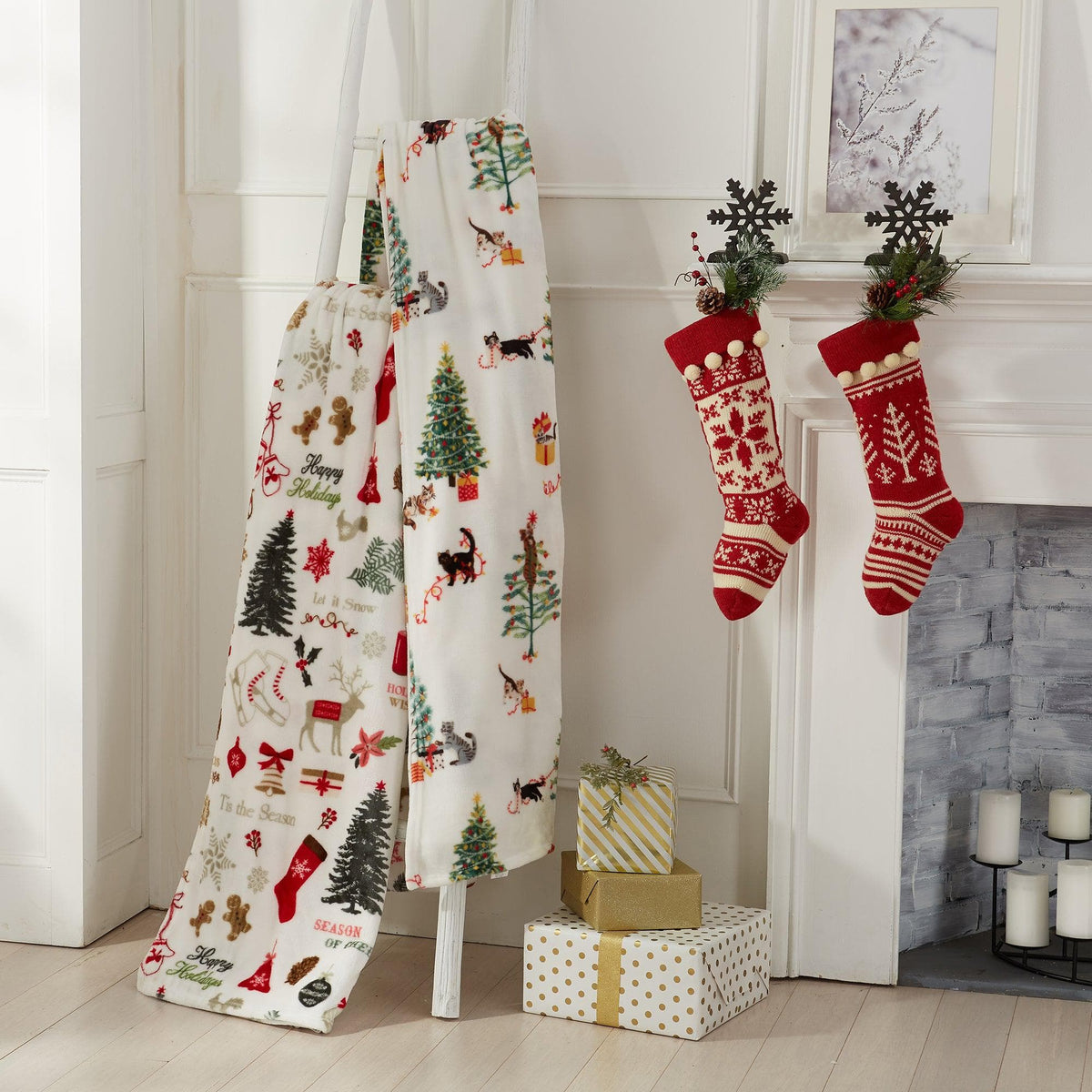 Pearl Collection Holiday Print Velvet Plush Throw and Bed Blanket – view 15