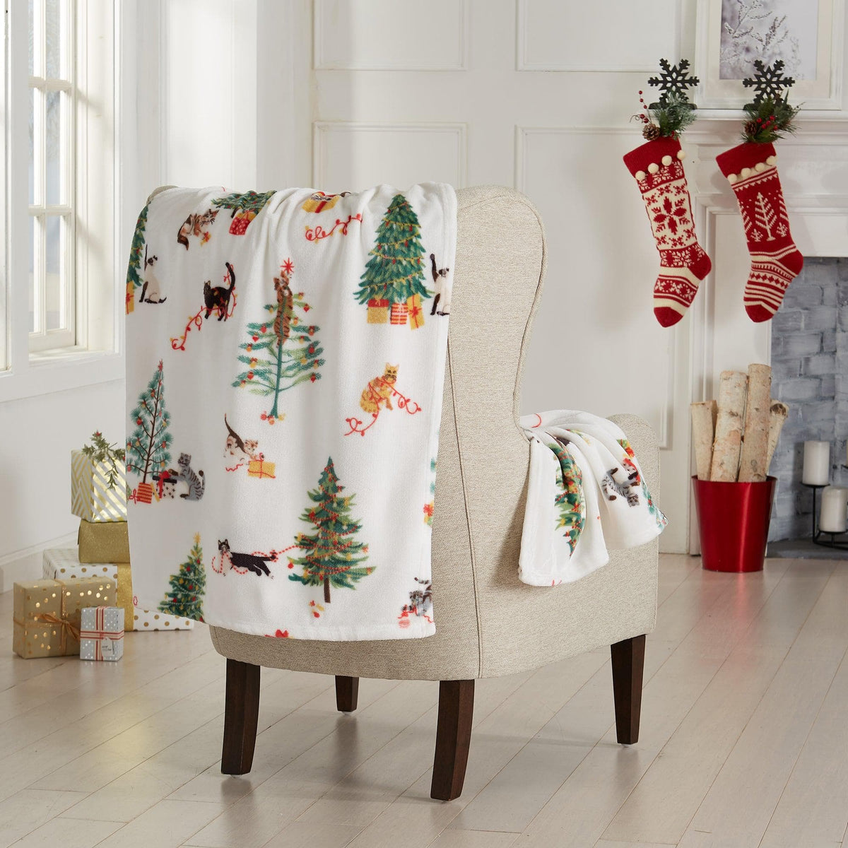 Pearl Collection Holiday Print Velvet Plush Throw and Bed Blanket – view 45