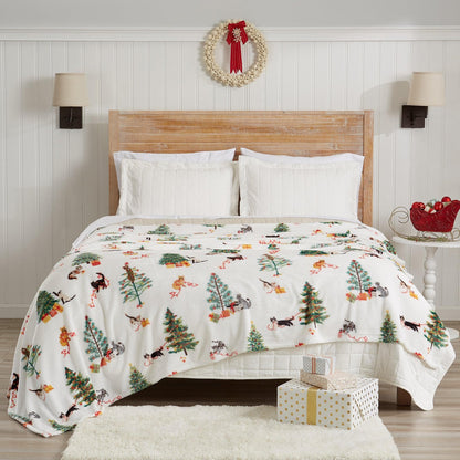 Pearl Collection Holiday Print Velvet Plush Throw and Bed Blanket – view 44