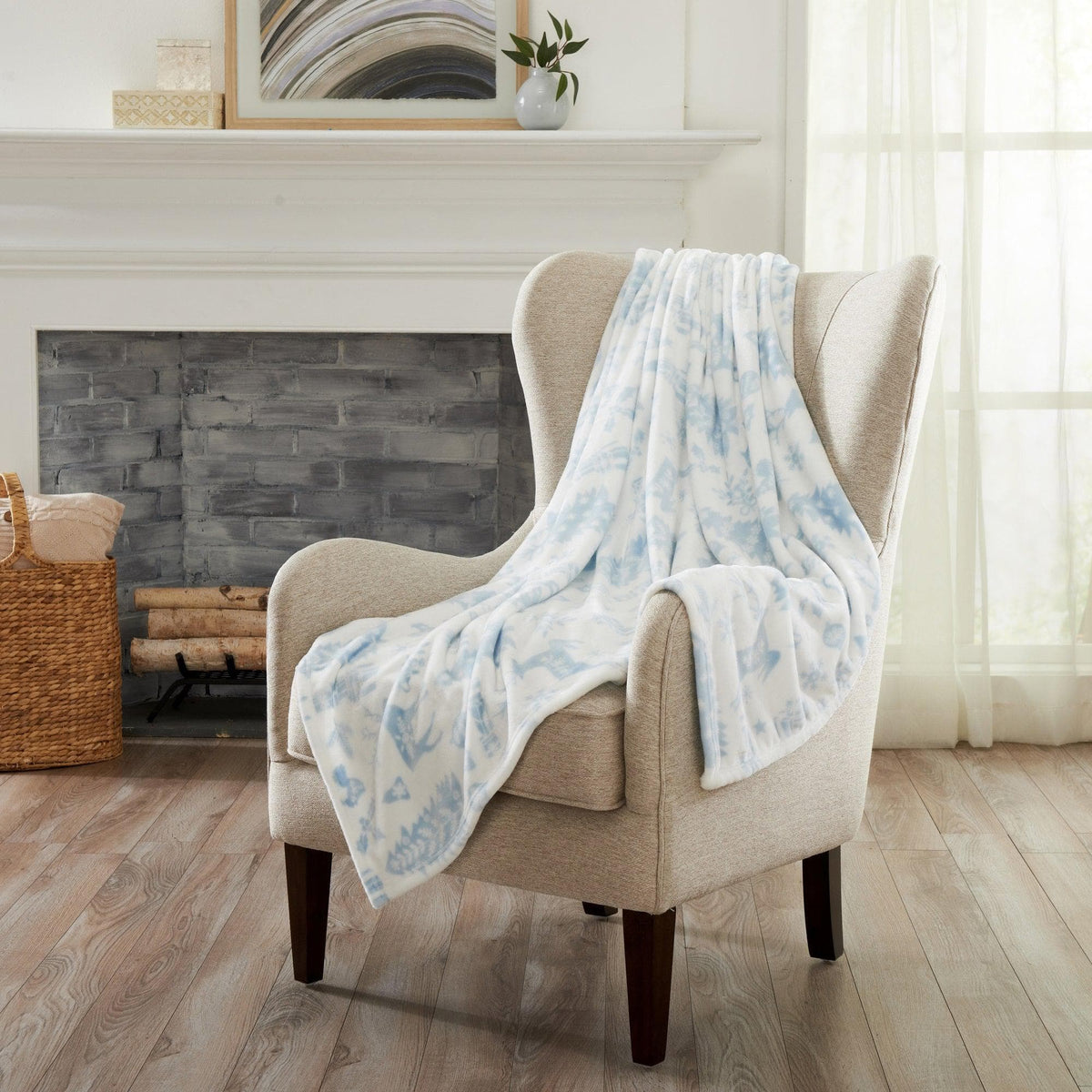 Pearl Collection Holiday Print Velvet Plush Throw and Bed Blanket – view 8