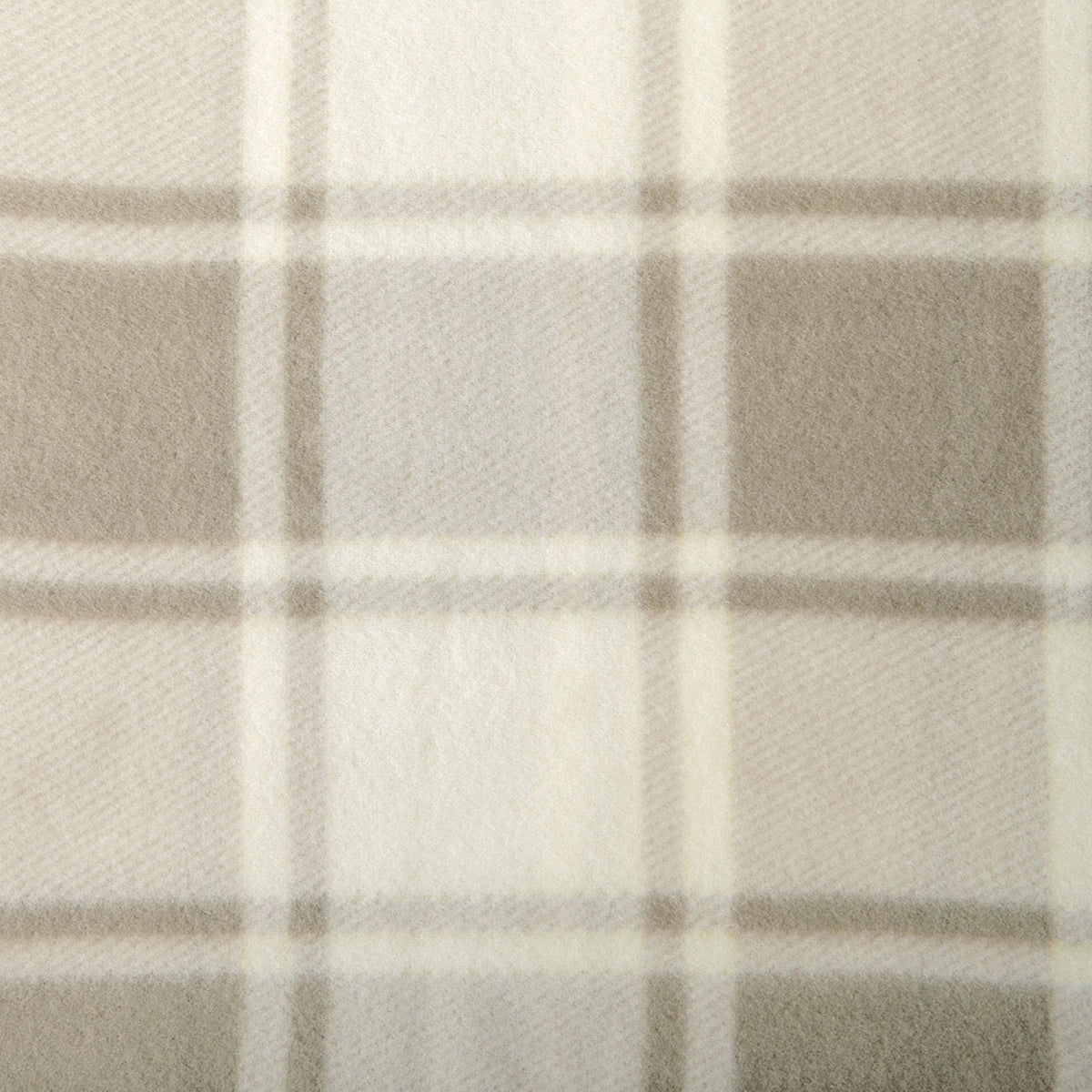Plaid Printed Fleece Sheet Set – Dara Collection – view 10