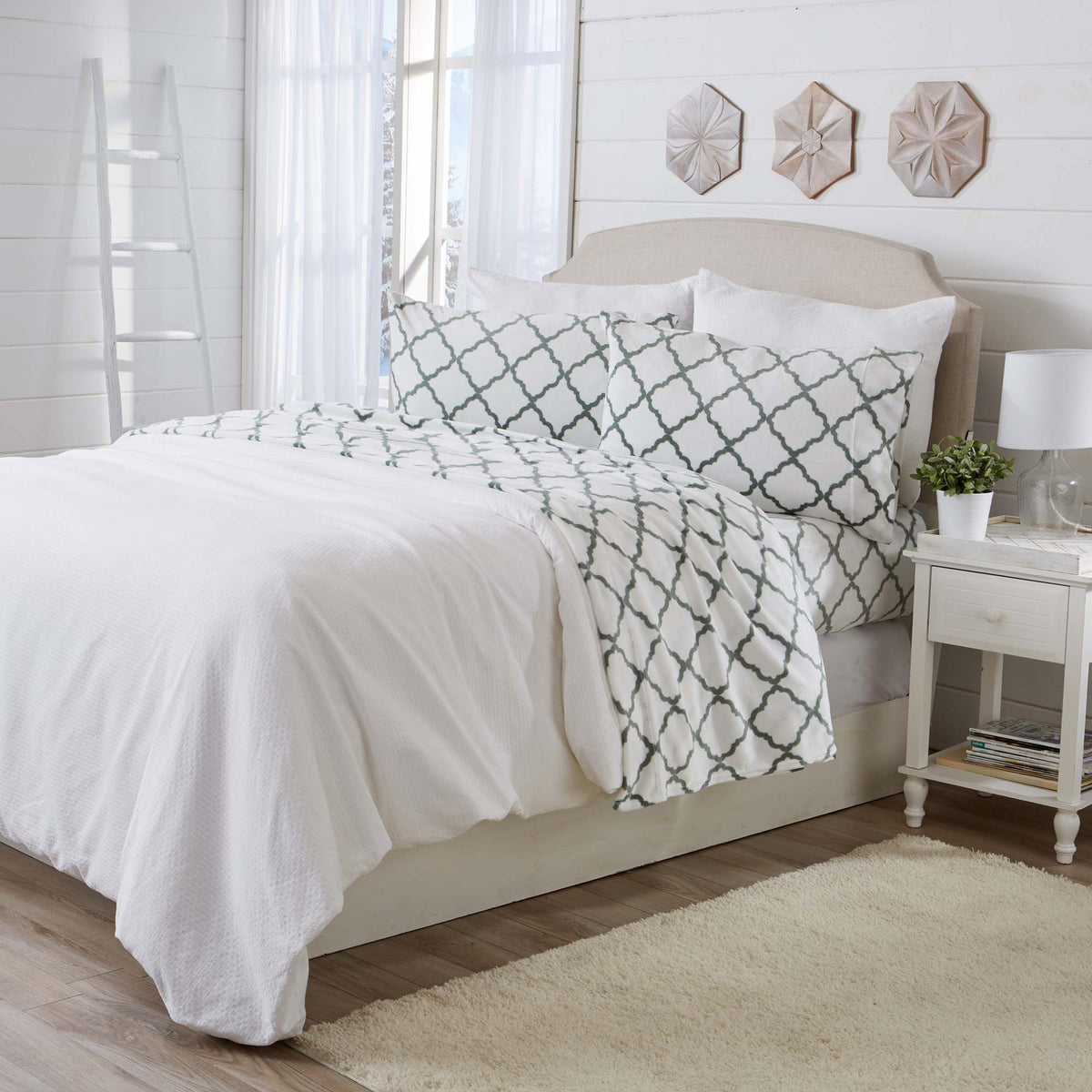 Printed Velvet Plush Sheet Set – Velvet Luxe Lattice Collection – view 17