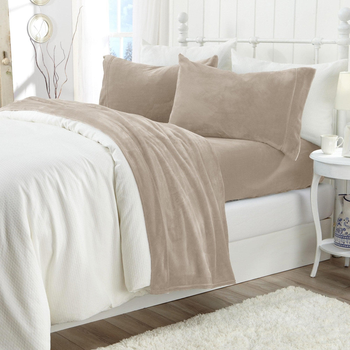 Solid Velvet Plush Sheet Set – Velvet Luxe Collection – view 9