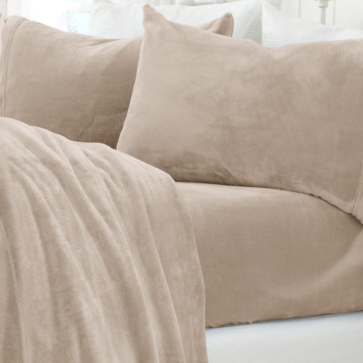Solid Velvet Plush Sheet Set – Velvet Luxe Collection – view 8