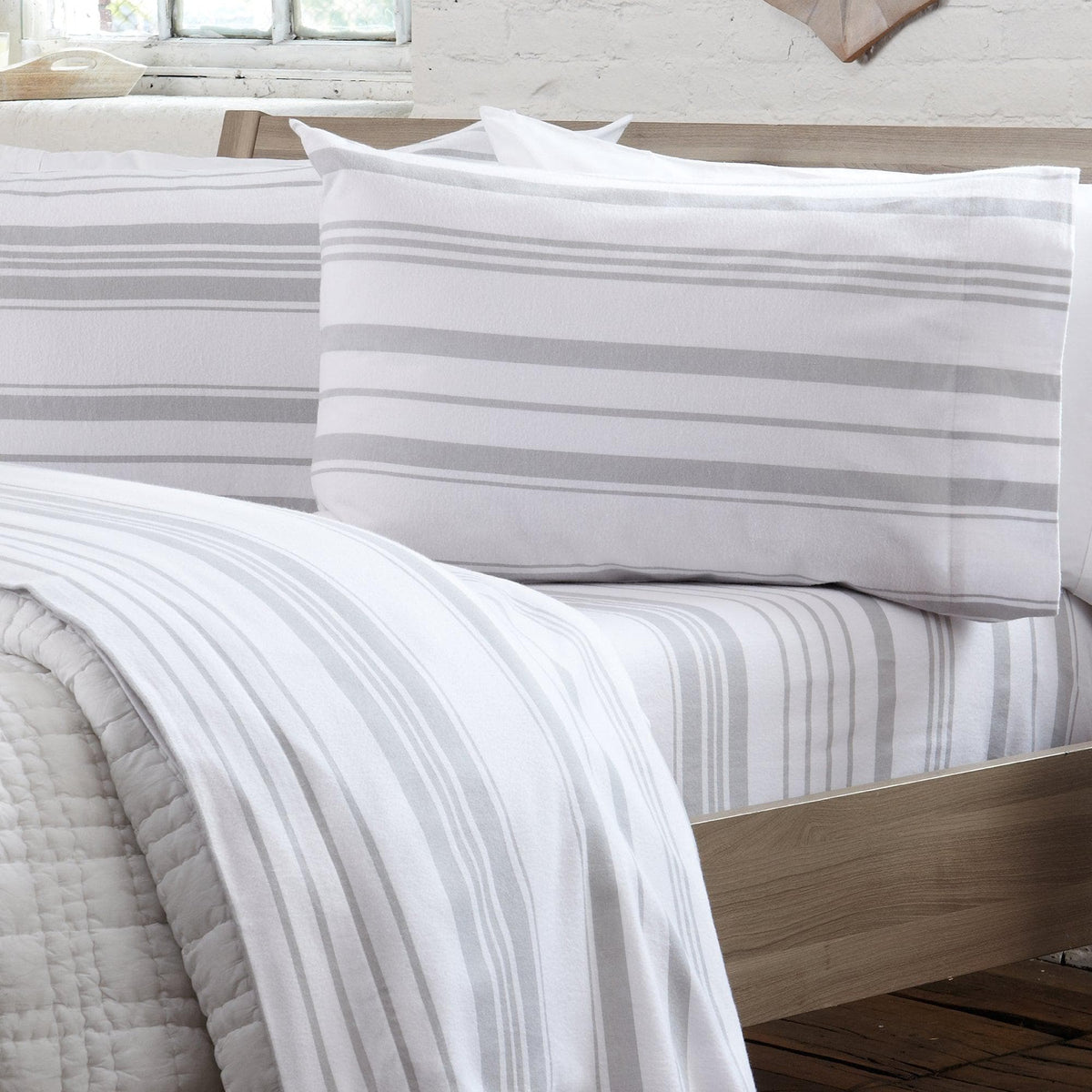 Turkish Cotton Flannel Sheet Set – Raye Collection – view 18