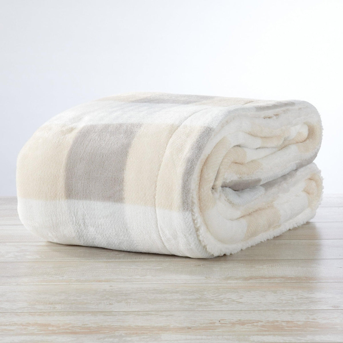 Kinsley Collection Velvet Plush Sherpa Luxury Bed Blanket and Throw – view 82