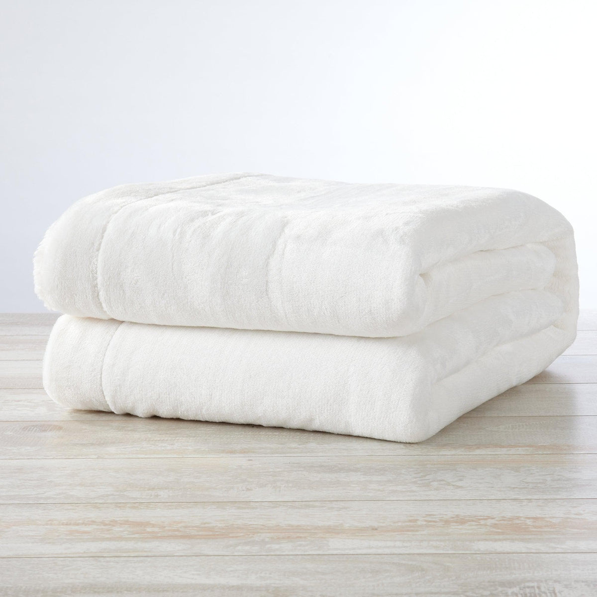 Kinsley Collection Velvet Plush Sherpa Luxury Bed Blanket and Throw – view 74