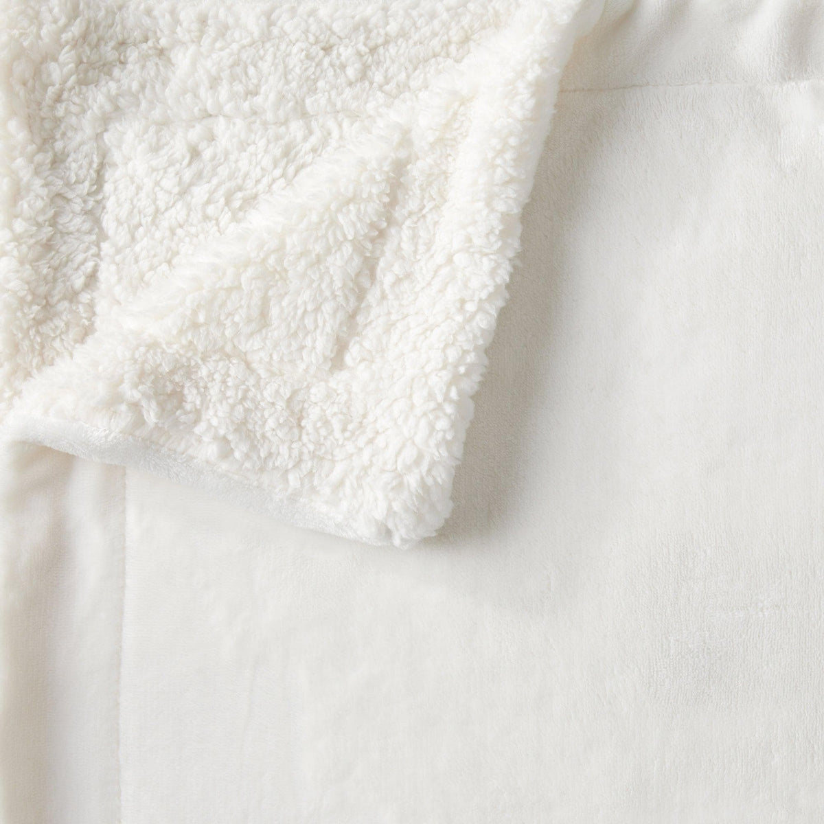 Kinsley Collection Velvet Plush Sherpa Luxury Bed Blanket and Throw – view 73