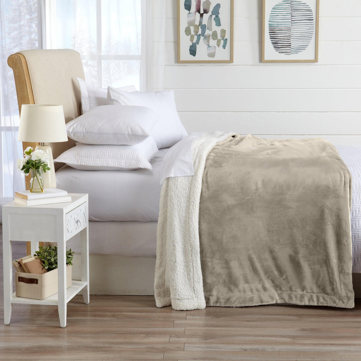 Kinsley Collection Velvet Plush Sherpa Luxury Bed Blanket and Throw – view 93