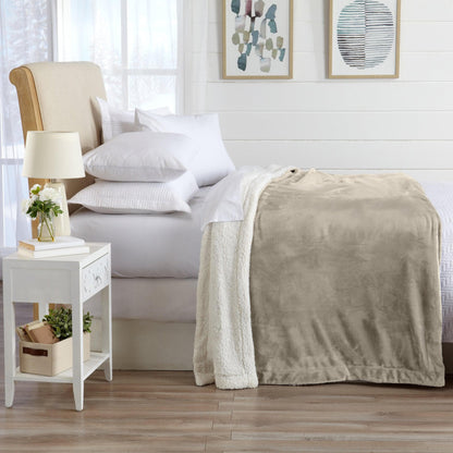 Kinsley Collection Velvet Plush Sherpa Luxury Bed Blanket and Throw – view 93