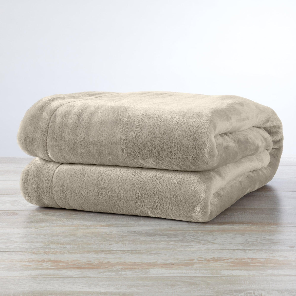 Kinsley Collection Velvet Plush Sherpa Luxury Bed Blanket and Throw – view 95