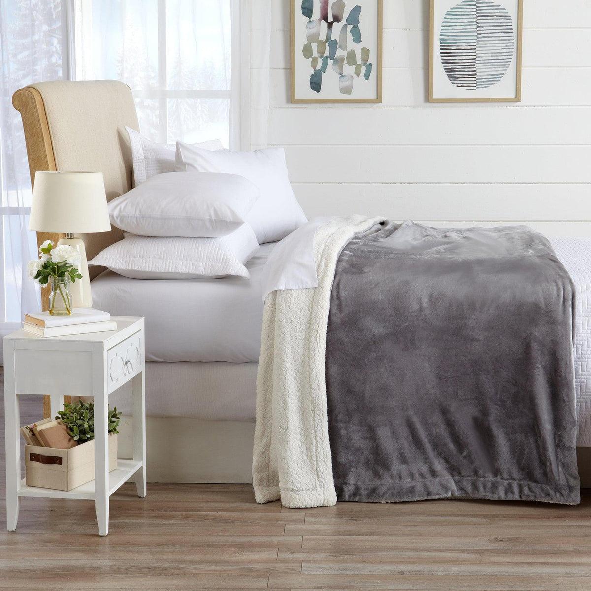 Kinsley Collection Velvet Plush Sherpa Luxury Bed Blanket and Throw – view 44