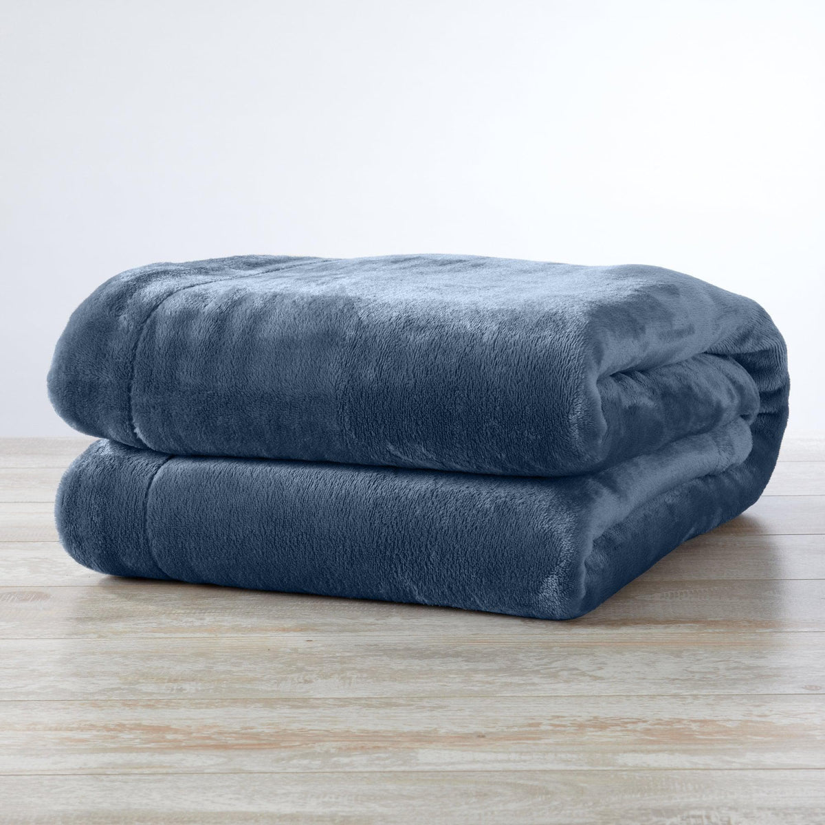 Kinsley Collection Velvet Plush Sherpa Luxury Bed Blanket and Throw – view 19