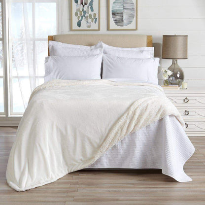 Kinsley Collection Velvet Plush Sherpa Luxury Bed Blanket and Throw – view 70