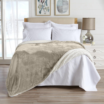 Kinsley Collection Velvet Plush Sherpa Luxury Bed Blanket and Throw – view 91